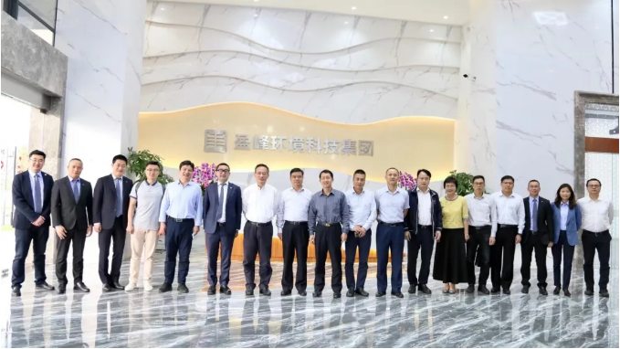 中国环境监测总站及省市区辅导一行莅临9001cc金沙以诚为本环境调研领导